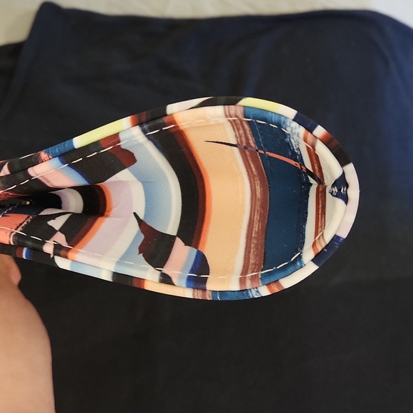 CALL IT SPRING multi colour clutch - Picture 5 of 5